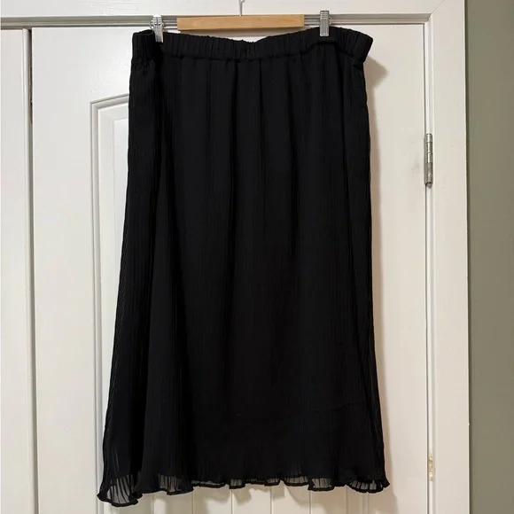 Able Bessie Pleated Skirt 2X in Black - Picture 6 of 8
